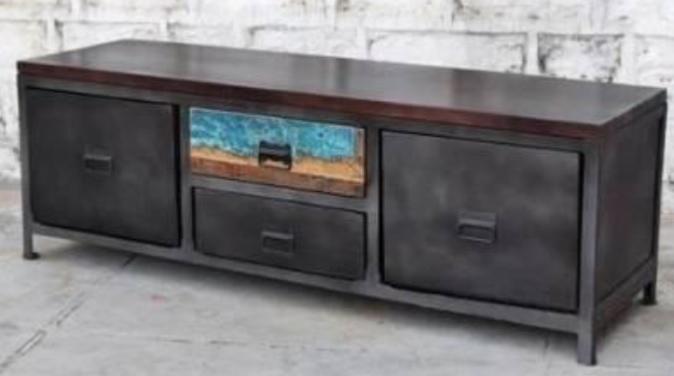 Mueble aparador para televisor de hierro y madera vintage